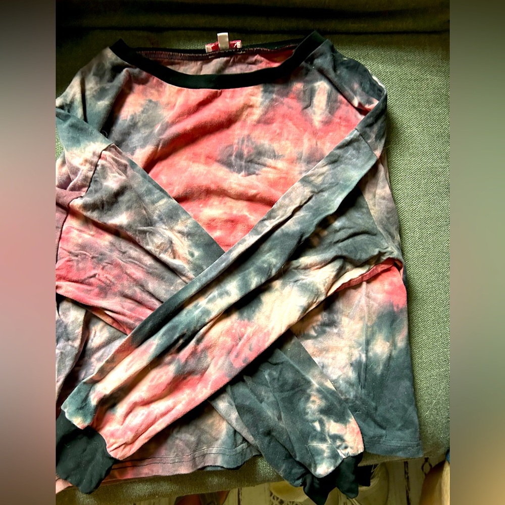 Pink Lily Multicolor Tie-Dye Sweatshirt